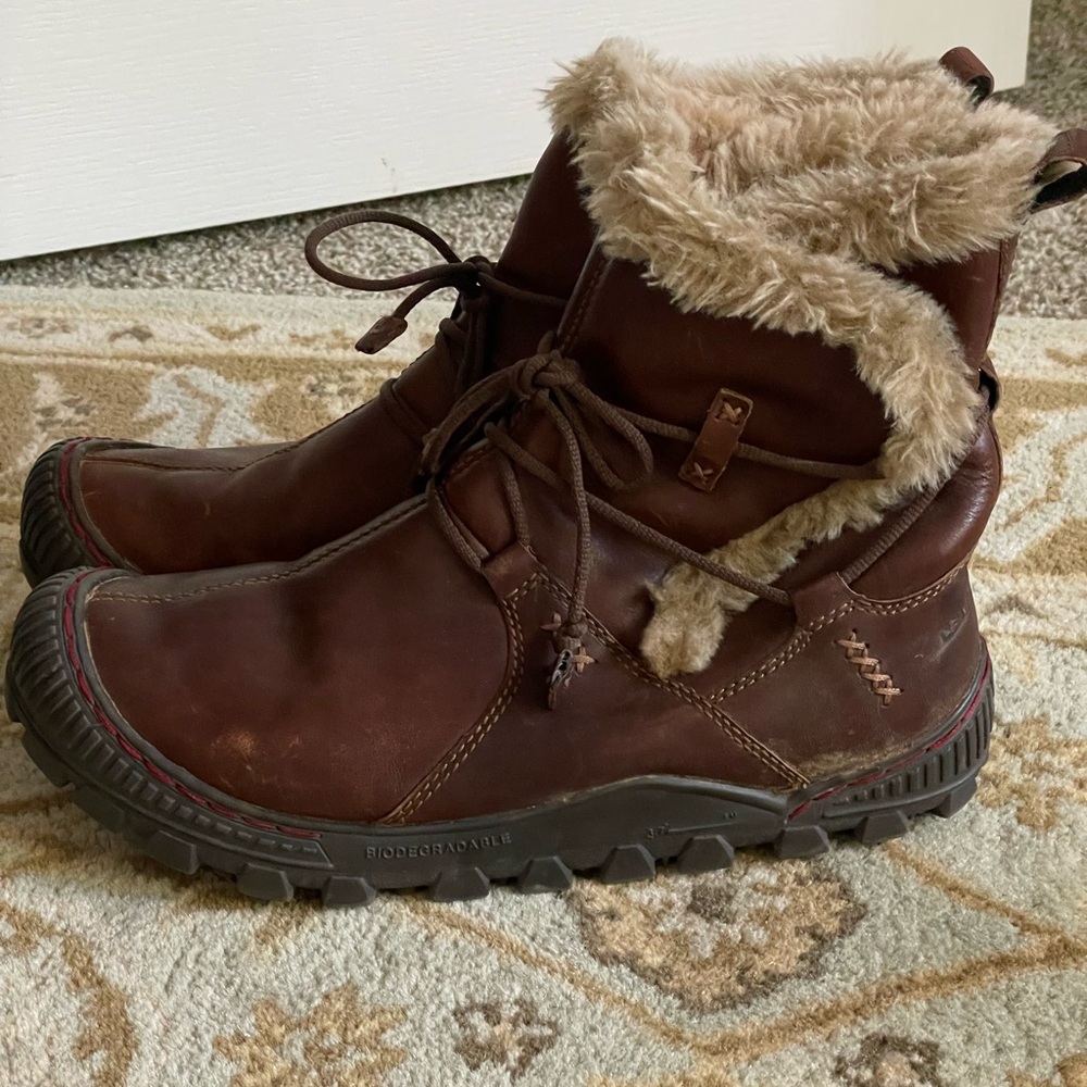 Earth Footwear bridal brown snow/winter boot with fur